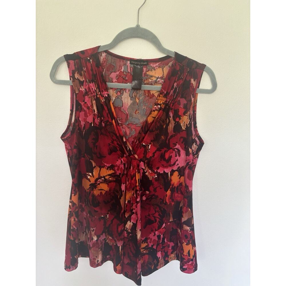 Intriguing Threads Red Floral Sleeveless Blouse Medium Lightweight Top SZ